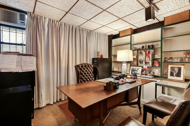 Consultation Room - 1172 Park Ave