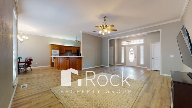 Foto del edificio - Need space? Take a look at this 4 Bedroom/4.5 Bathroom Home in SW Edmond! *HALF OFF 1st Month's R...