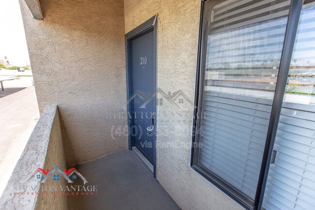 Building Photo - 1241 N 48th St