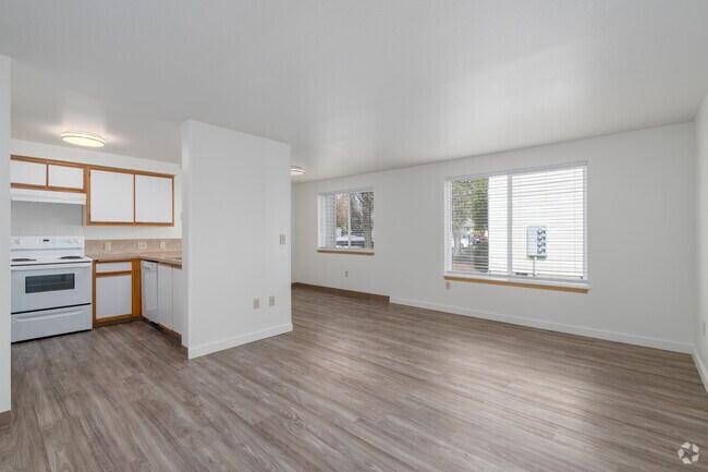 2 habitaciones, 1 baño - 848 pies cuadrados - Sala de estar - Columbus Village Apartments