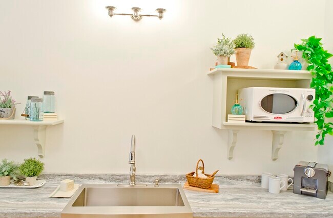 Foto del edificio - 29 E Main St