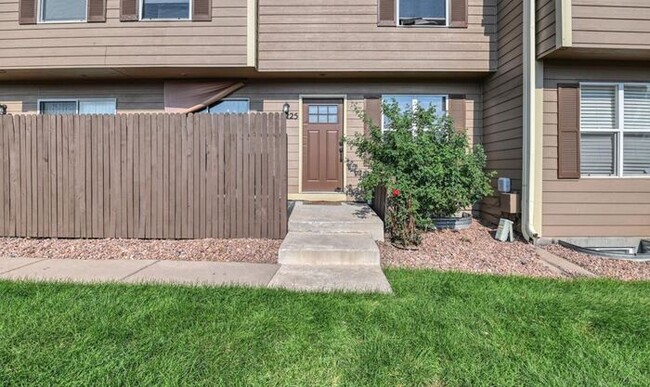 Building Photo - 4226 Hunting Meadows Cir