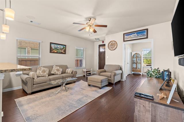 Foto del edificio - 4207 Whispering Willow Way