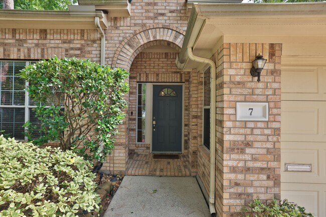 Building Photo - 7 N Regan Mead Cir