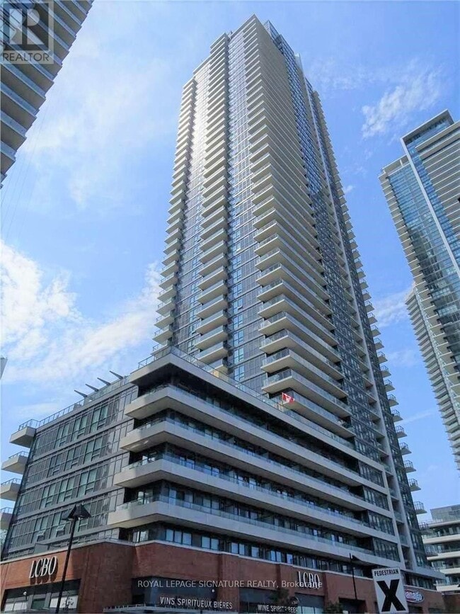Building Photo - 2220-2220 Lake Shore Blvd W
