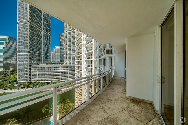 Building Photo - 901 Brickell Key