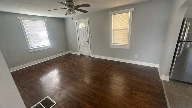 Building Photo - 415 Samuel Moore Pkwy