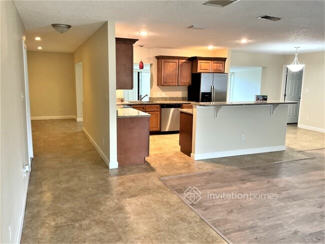 Building Photo - 2321 Carolton Rd