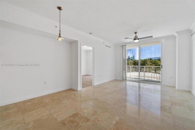 Foto del edificio - 1755 E Hallandale Beach Blvd
