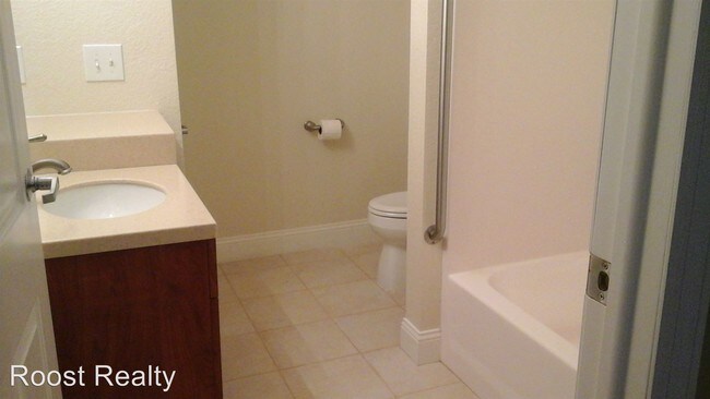 Building Photo - 1201 E Norfolk St