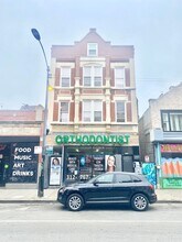 Building Photo - 1719 W 18th St