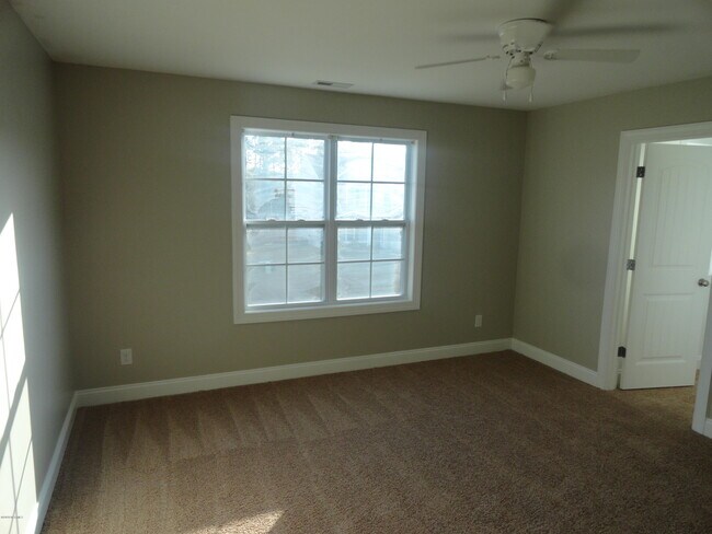 Building Photo - 118 Peytons Ridge Dr