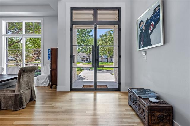 Foto del edificio - 4431 Myerwood Ln