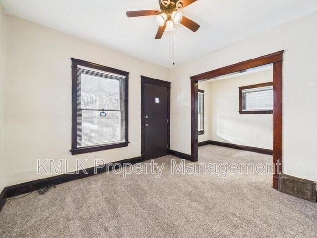 Foto del edificio - 2997 E 128th St