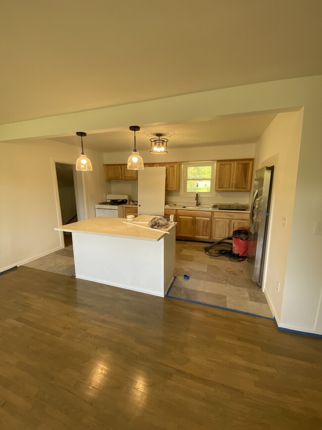 Building Photo - 3104 Harvest Hill Ave