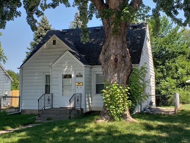 Foto del edificio - 2208 S Willow Ave