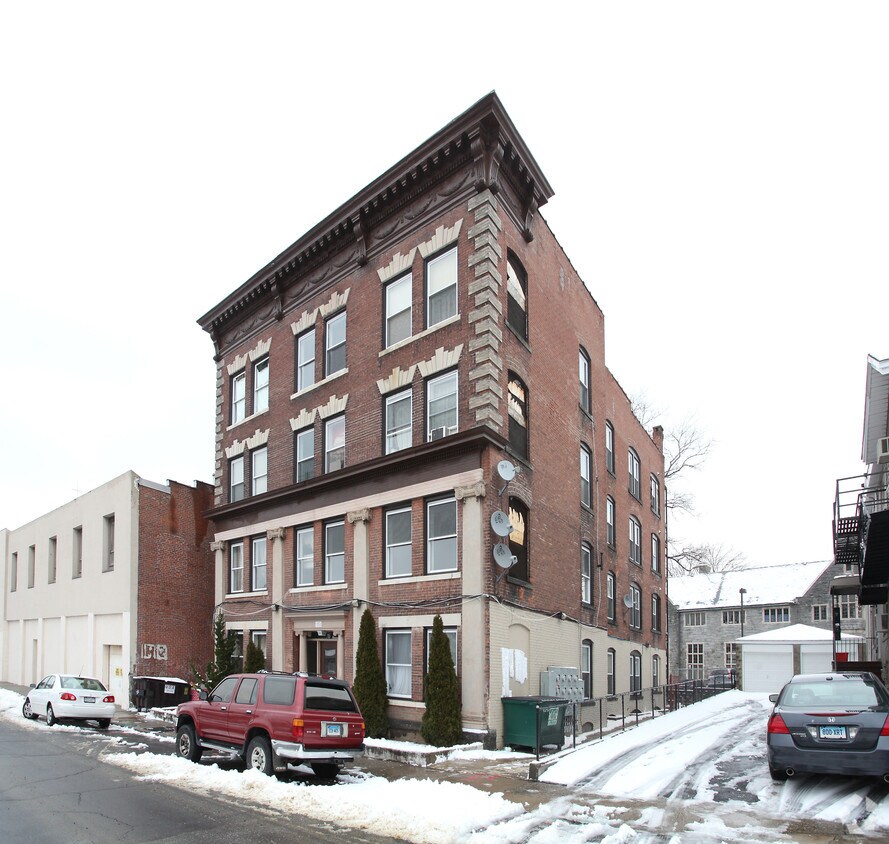 Primary Photo - 15 State St