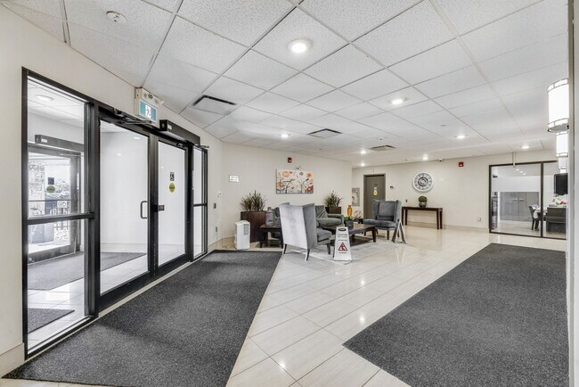 Photo du bâtiment - The Greens of Sally Creek Apartments