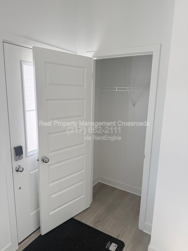 Building Photo - 6388 Tutelo Dr