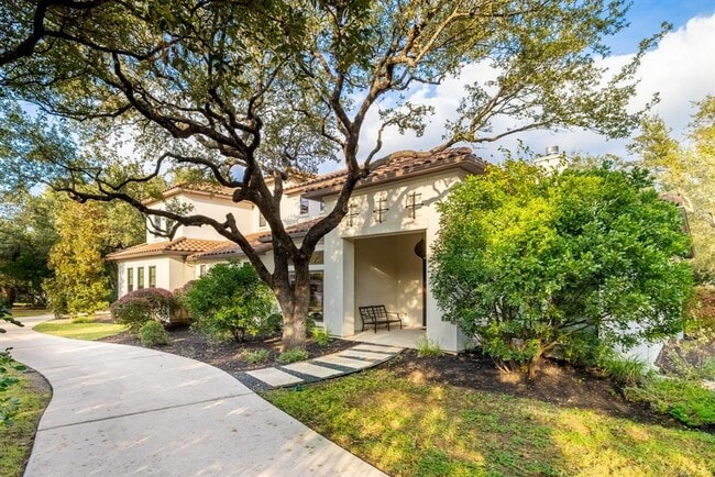 Foto del edificio - 4720 Rockcliff Rd