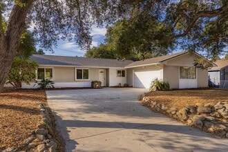 Building Photo - 1162 Camille Dr
