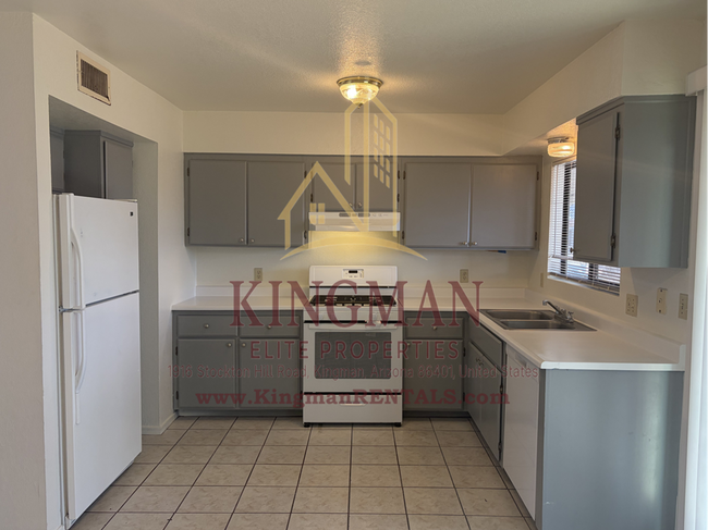 Building Photo - Charming 3-Bedroom Home with Modern Updates & Peaceful Treed Yard