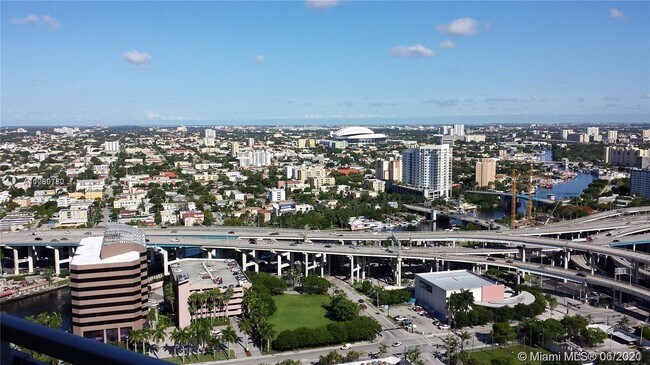 Foto del edificio - 90 SW 3rd St