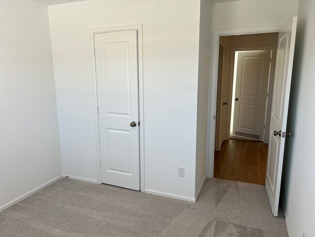 Foto del edificio - 9639 Atwood Lake Dr