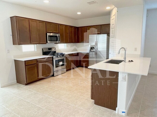 Building Photo - 11682 N 188th Dr