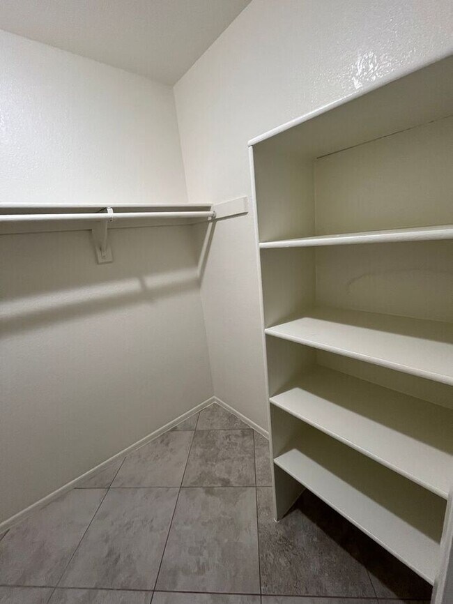 Building Photo - Welcome Home to El Diablo Apartments – 2 Bedroom 1 Bathroom in the Heart of Tempe!