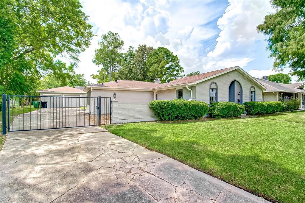 Foto principal - 5703 S Braeswood Blvd