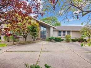 Building Photo - 1821 Argosy Ct