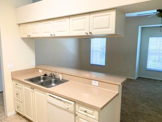 Foto del edificio - 1707 Eagle Pond Dr