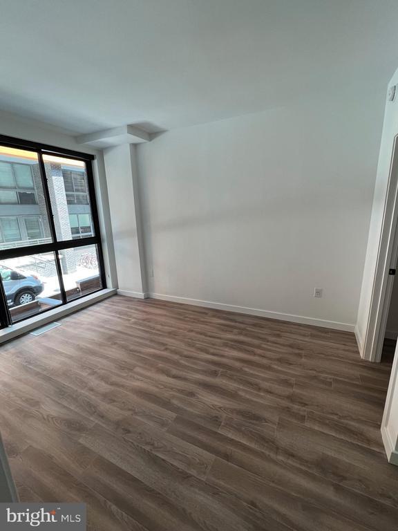 Building Photo - 1500 Harry Thomas Way NE