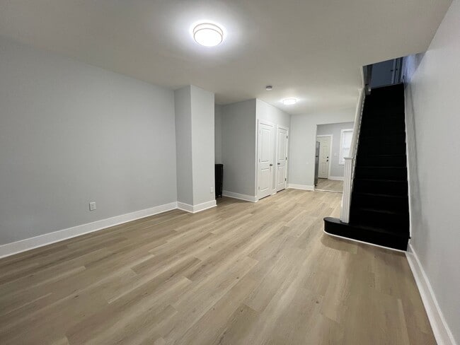Building Photo - New Rehabbed 3bed/1.5bath in Grays Ferry