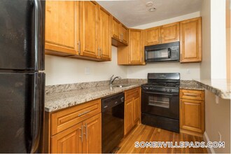 Building Photo - 138 Highland Ave