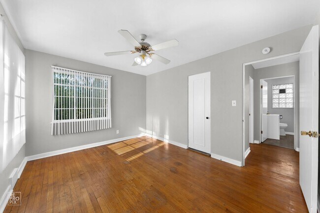 Foto del edificio - 3 Bedroom in Grayslake - Duplex!