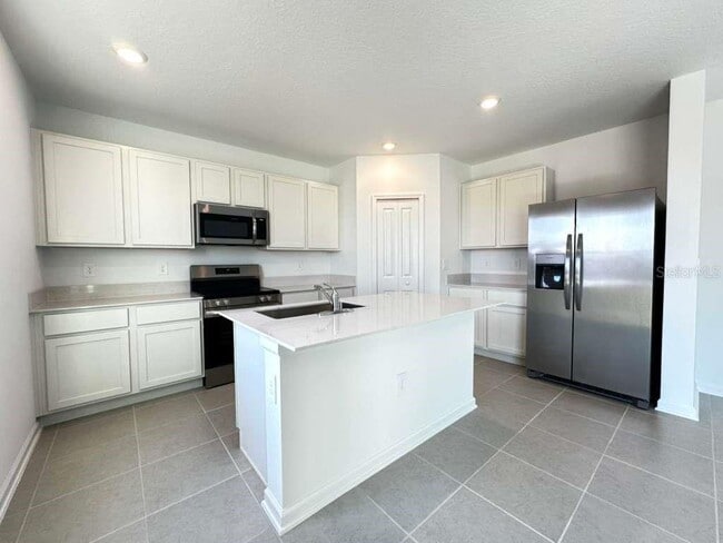 Foto del edificio - 4734 Katrina Dr