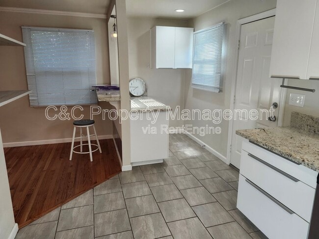 Foto del edificio - 2701 42nd St