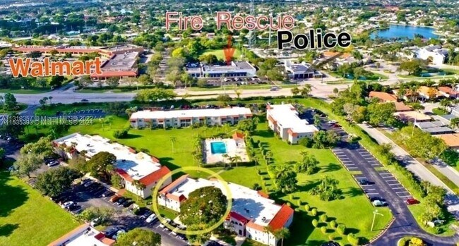Foto del edificio - 7435 Woodmont Terrace