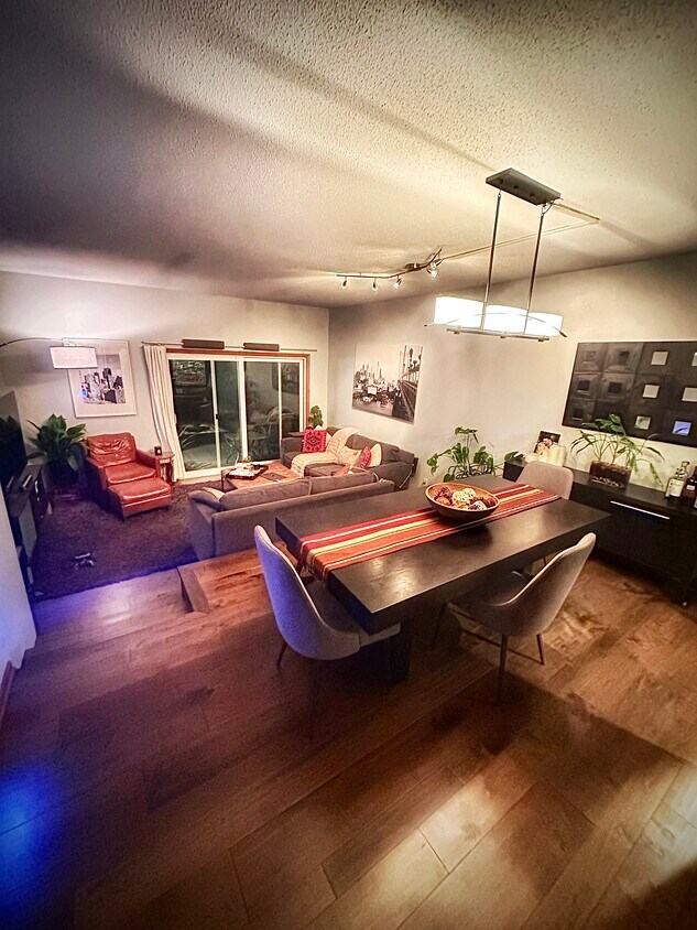 Foto principal - 7317 W Franklin Ave