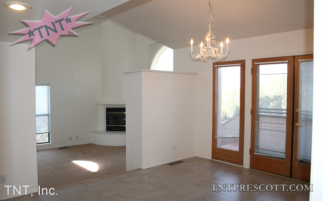 Building Photo - 3 br, 2.5 bath House - 2910 Windcloud Dr