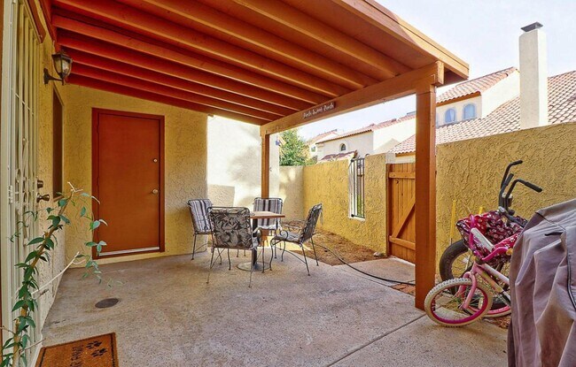 Covered Back Patio - 6533 N 7th Ave, #31 Apartments