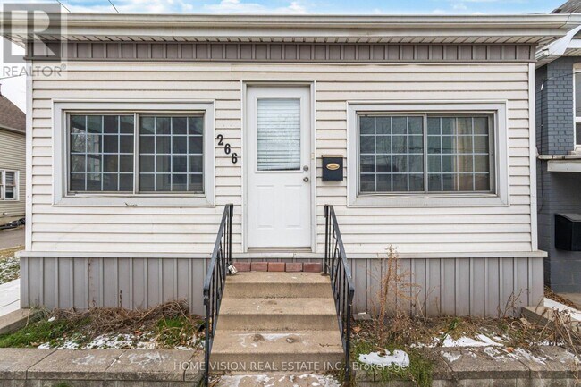 Photo du bâtiment - 266 Beach Rd