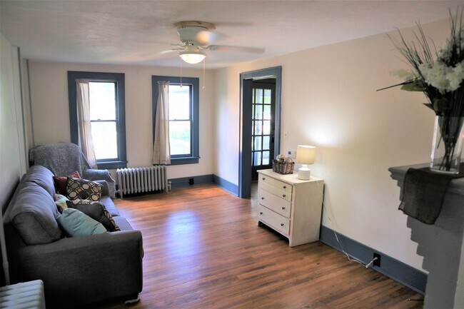 Foto del edificio - 412 Hudson St
