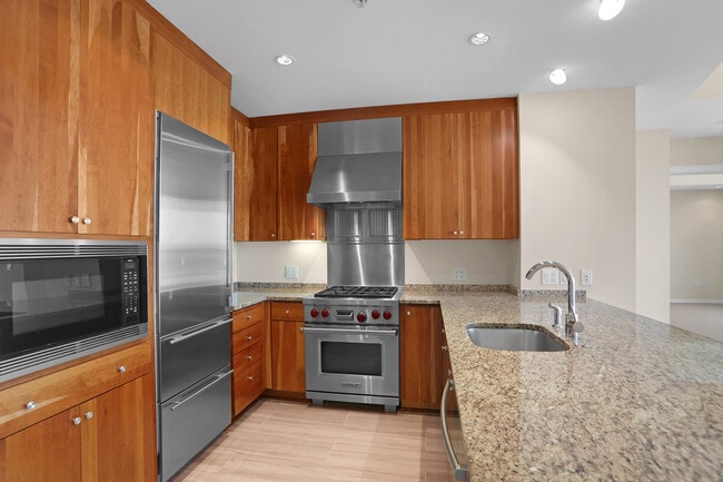 Foto del edificio - 3325 Piedmont Rd NE