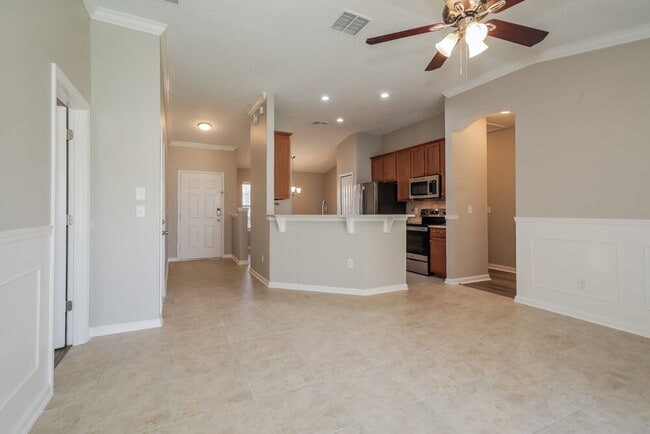 Building Photo - 12568 White Cedar Trail