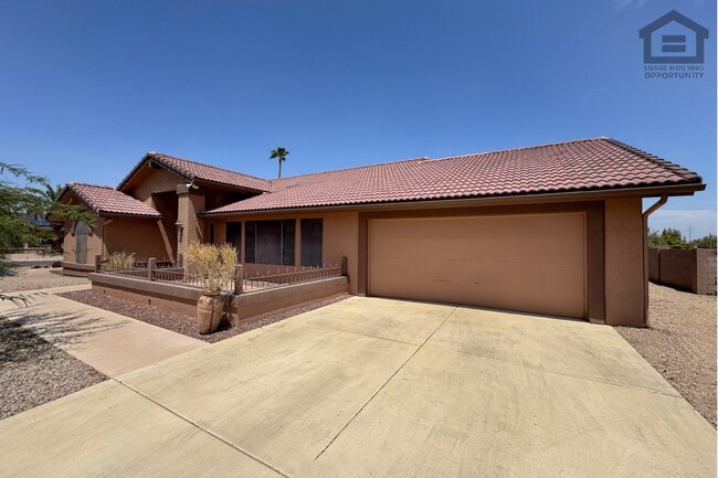 Building Photo - 17211 N Desert Glen Dr