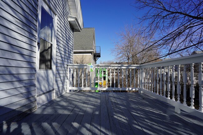 Foto del edificio - 1 Winship Pl