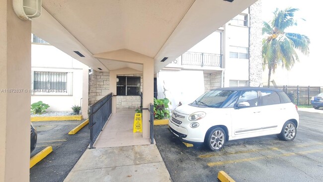 Building Photo - 3640 NW 9th St